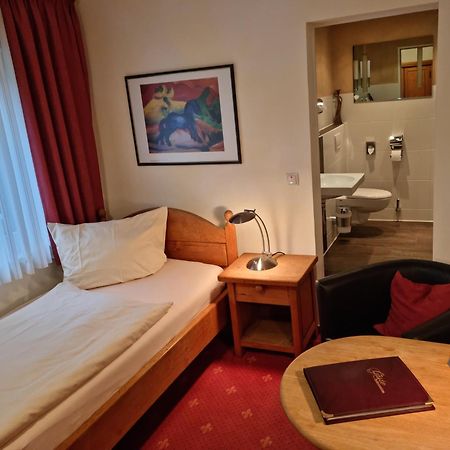 Hotel Landhaus Berghof Wenden  Экстерьер фото